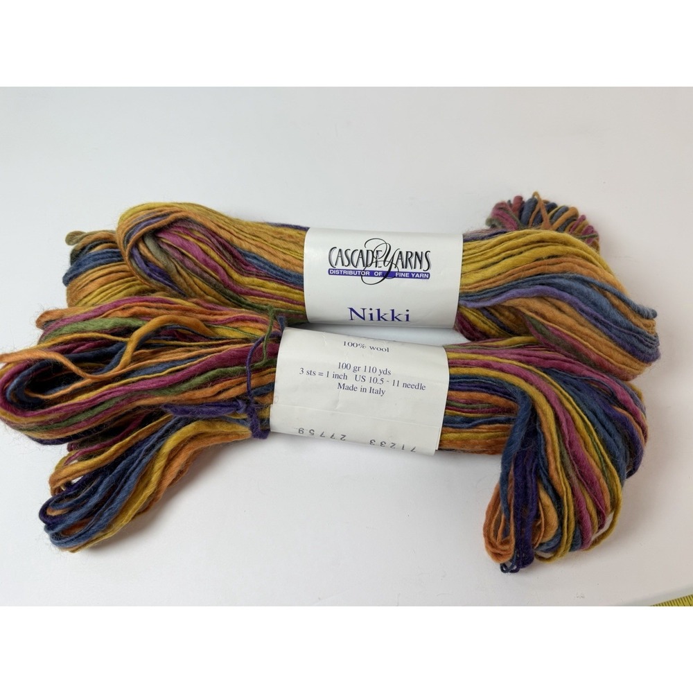 Cascade Yarns Nikki 100% Wool Lot Of 2‎ 100gr 110 Yds Each Made In Italy